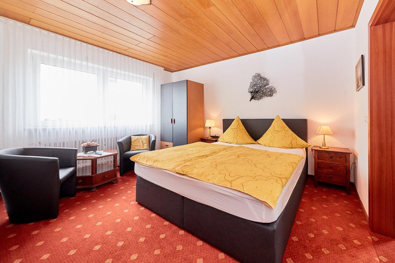Ferienwohnung "Edeltrud Deluxe Moselblick" 베른카슈텔쿠에스 외부 사진